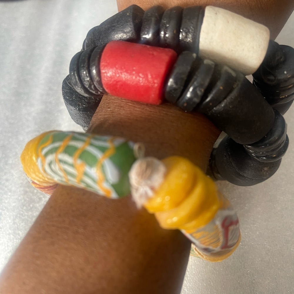 Men’s Beaded Bracelet - Picture 6 of 7